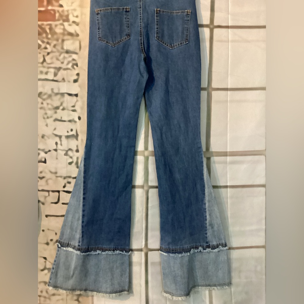 Classic Blue B Collection Retro Bell Bottom Jeans Sz Medium - Picture 5 of 11